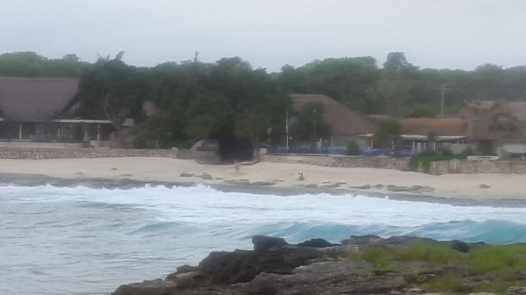 Sunset Coin Lembongan Hotel Exterior photo