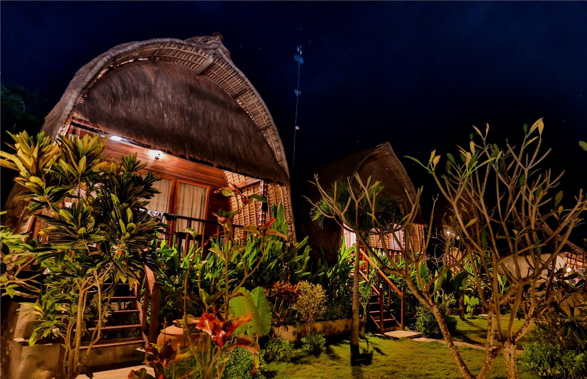Sunset Coin Lembongan Hotel Exterior photo