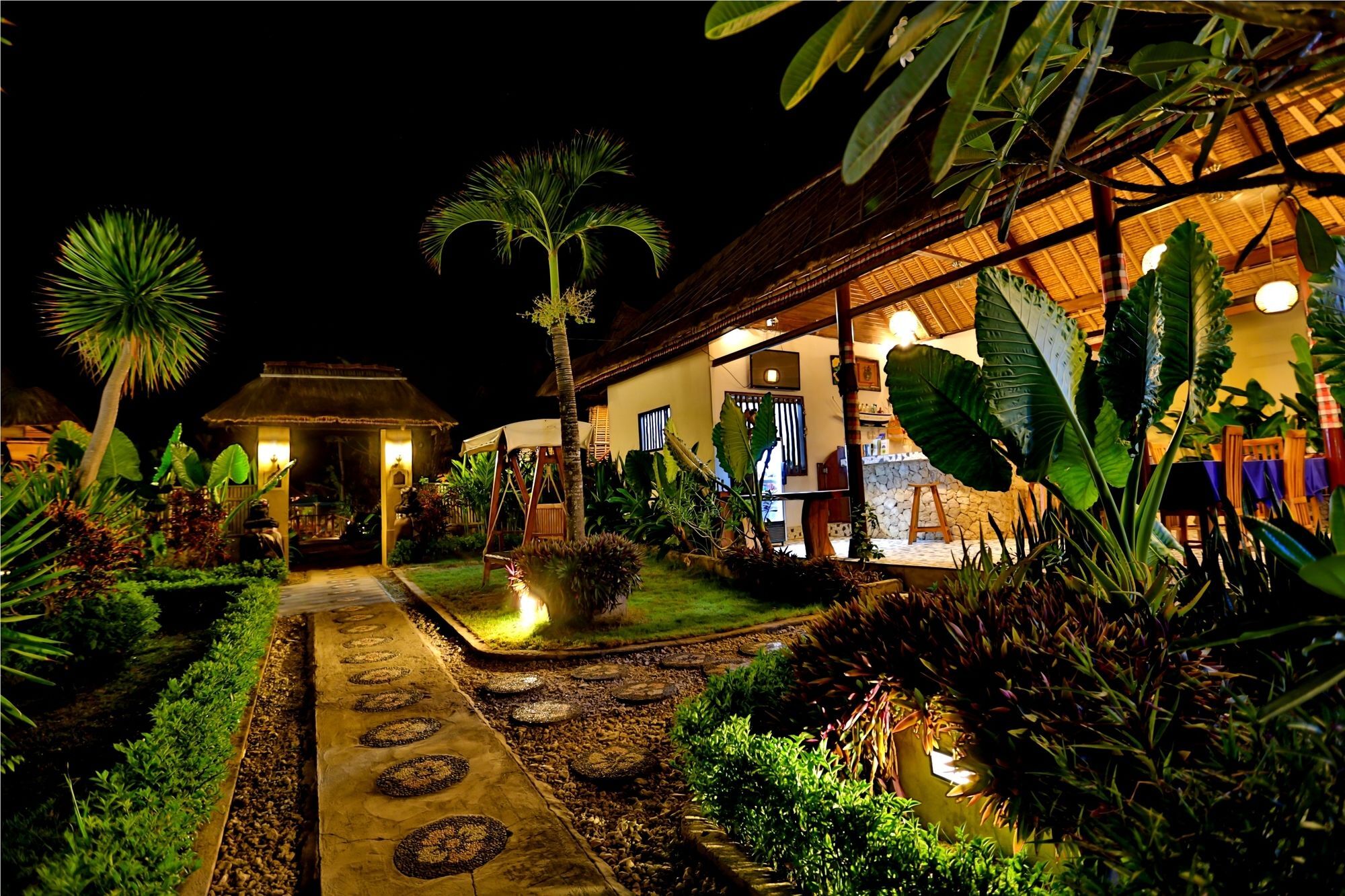 Sunset Coin Lembongan Hotel Exterior photo