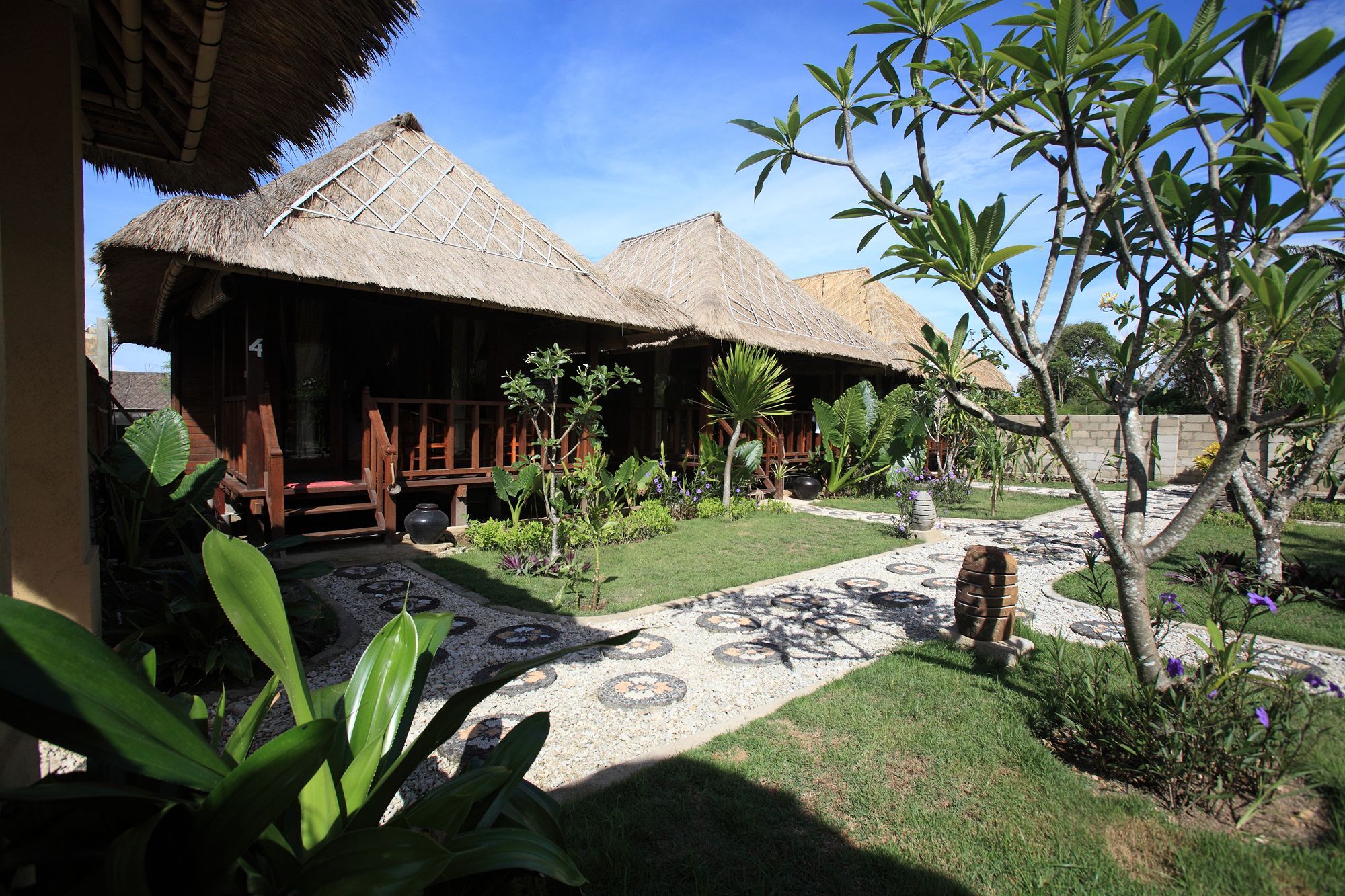 Sunset Coin Lembongan Hotel Exterior photo