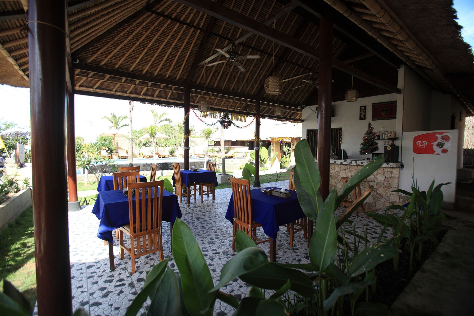 Sunset Coin Lembongan Hotel Exterior photo