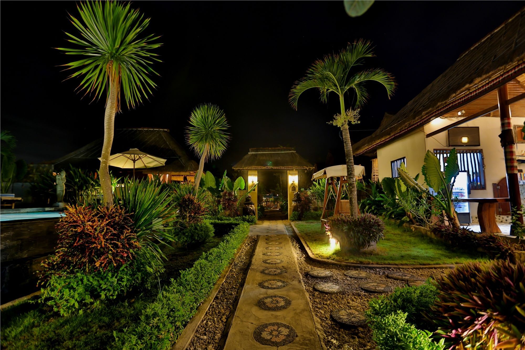 Sunset Coin Lembongan Hotel Exterior photo
