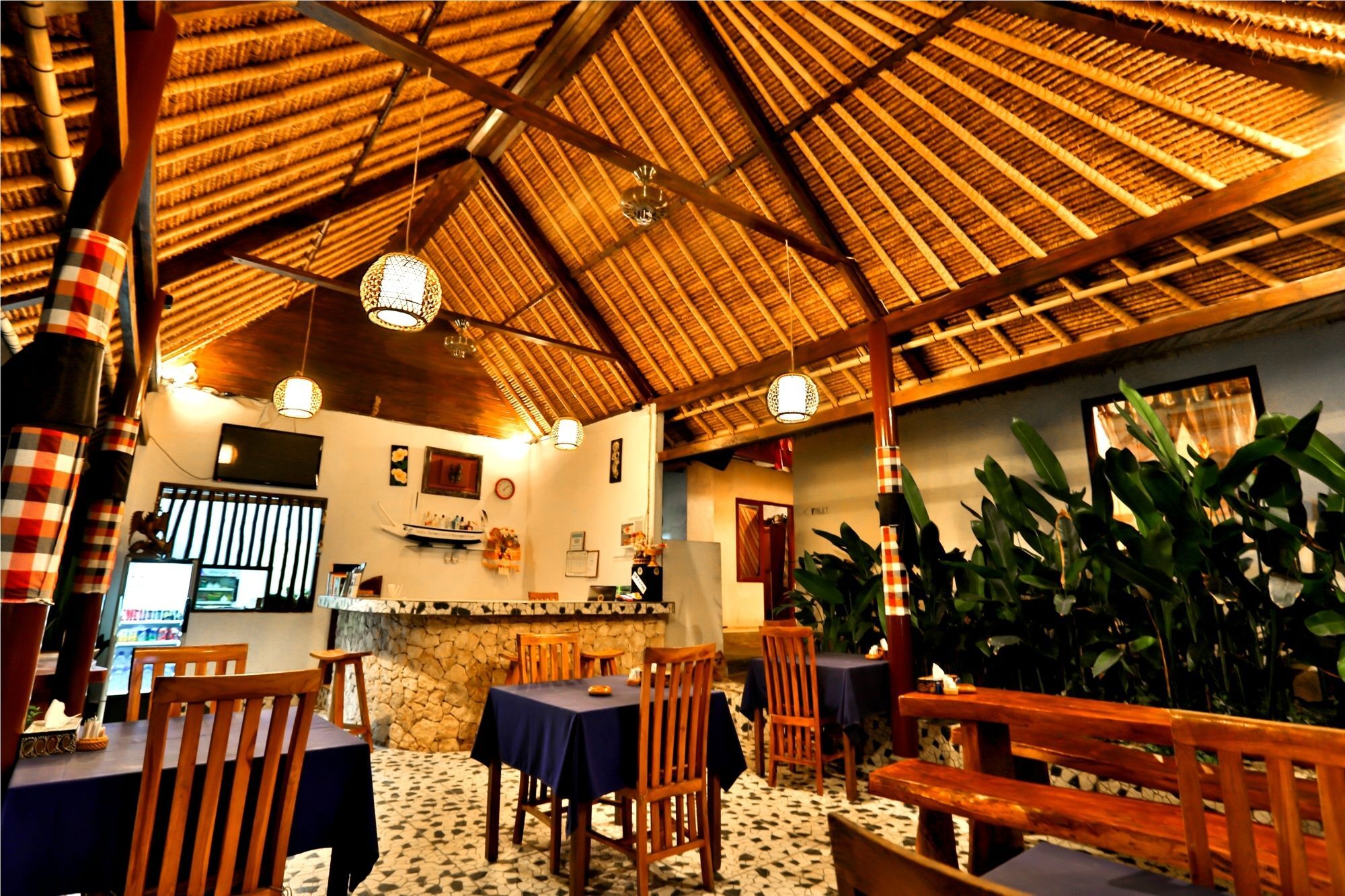 Sunset Coin Lembongan Hotel Exterior photo