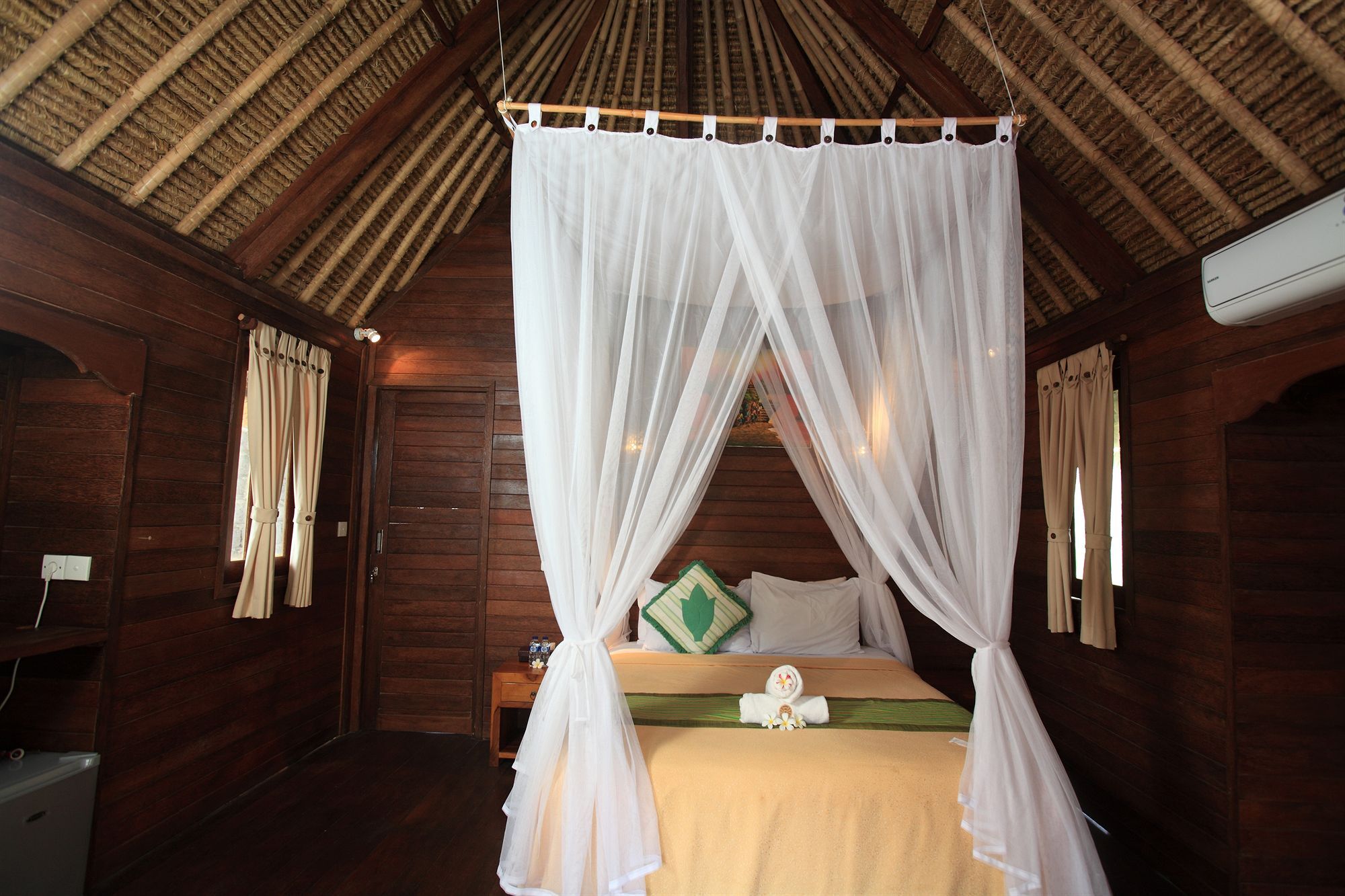 Sunset Coin Lembongan Hotel Exterior photo